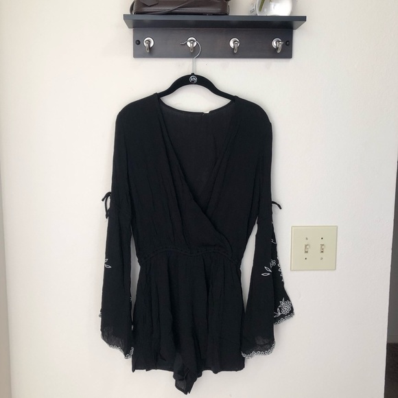 ❤️SOLD OUT❤️Lovestich Black Romper - Picture 9 of 9